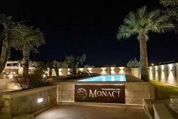 Hotel Masseria Dei Monaci