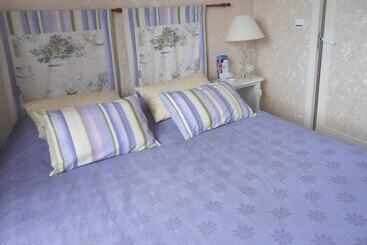 تختخواب و صبحانه Au Soleil D'albi