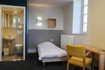 ベッドアンドブレックファースト Espace Bernadette Soubirous Nevers