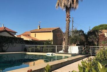 민박 Les Algues Du Grau