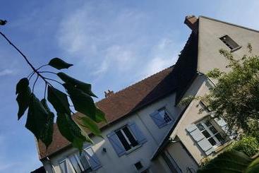 צימר Les Jardins De La Tuilerie