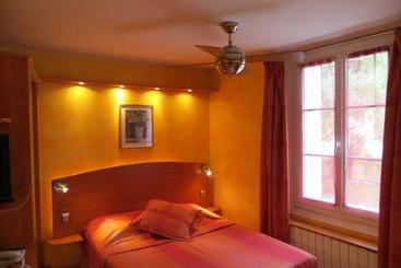 בית מלון כפרי Le Mas De La Frigoulette