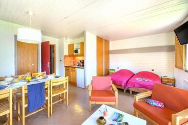 استراحتگاه Village Club Les Tavaillons