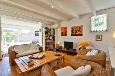 ベッドアンドブレックファースト Les Chambres D'hôtes Du Grand Mornas