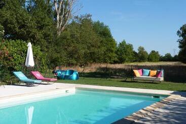 Domaine De Rhodes B&b