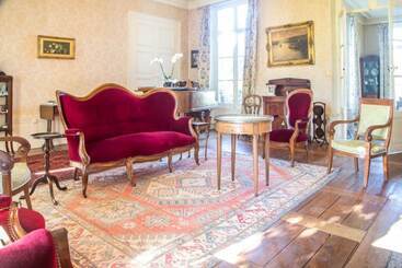 ベッドアンドブレックファースト Chambres D'hotes Château De La Puisaye