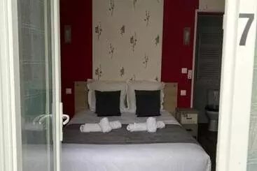 Hotel Au Petit Bonheur