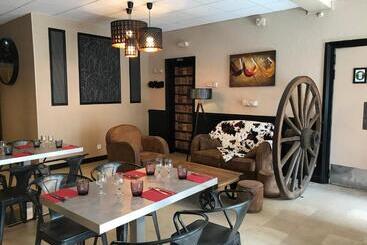 Hotel Du Centre   Restaurant Le P Tit Gourmet