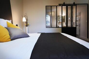 Отель Pont Du Chalon Hôtel And Restaurant