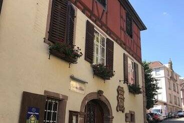 تختخواب و صبحانه Hostellerie Seigneurs De Ribeaupierre