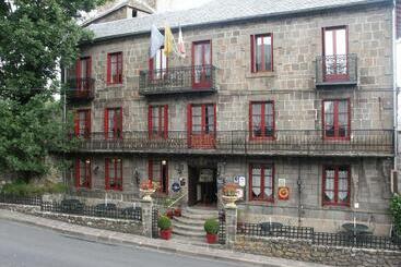 هتل Hostellerie Du Beffroy