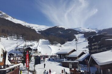 فندق Hôtel L Escale Blanche