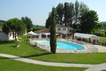 בית מלון כפרי Le Luzerta