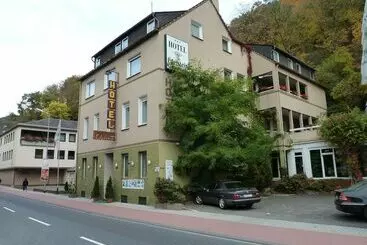 Hotelli Edelstein