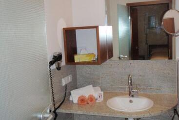 Weinhaus Steppe Hotel 3superior Und Weinstube