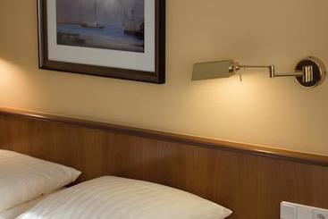 هتل An Der Schlei Garni