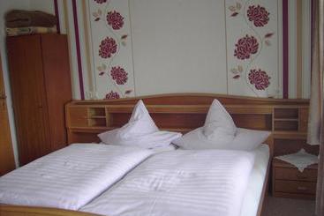 בית מלון כפרי Garni Schilli