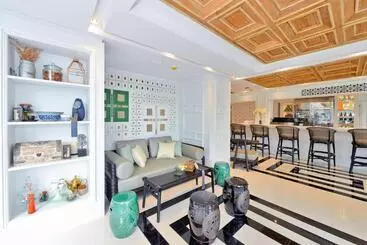 هتل Riva Arun Bangkok