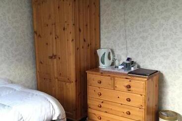 Bed and Breakfast Strathmore Guest House