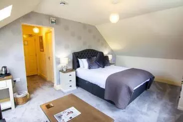 Bed and Breakfast The Charlton Arms