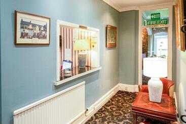 בית מלון כפרי Lamphey Hall