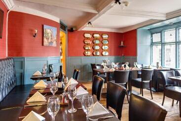 Hotel The Ancient Gatehouse & Rugantino Restaurant