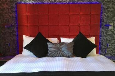 The 25 Boutique B&b   Adults Only