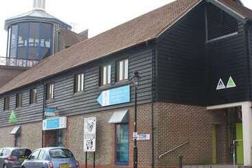 Yha Littlehampton   Hostel