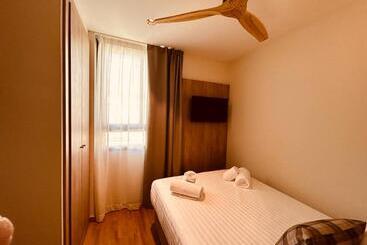 هاستل Nommadas Jero  Only Adults