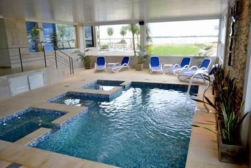 Condado Hotel Casino Paso De La Patria