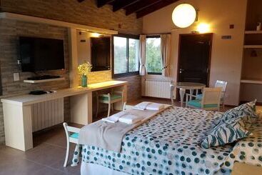 ホテル Aires Serranos Suites