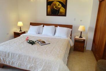 هتل Del Sol Galapagos