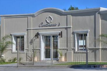 בית מלון כפרי Laplace