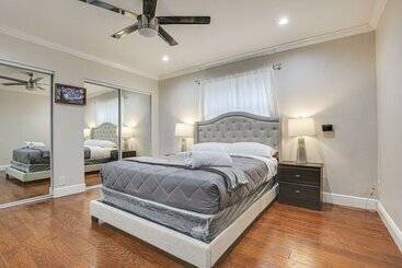 Mökkimajoitus Lighthouse Point Home W/ Patio   3 Mi To Beach!