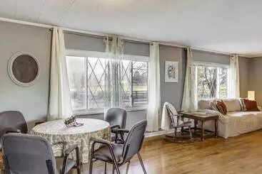 Mökkimajoitus Pet Friendly Union Home ~ 19 Mi To Cincinnati!