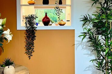 اقامتگاه Charming Home Near Gatwick Airport