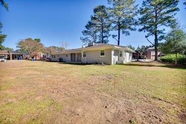 별장 Spacious Ahoskie Vacation Home   Pets Welcome!