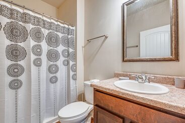 קוטג'' Spacious Atlanta Home W/ Yard & Charcoal Grill!