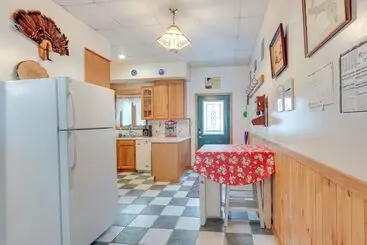 コテージ Lakefront Rhinelander Retreat W/ Private Hot Tub!