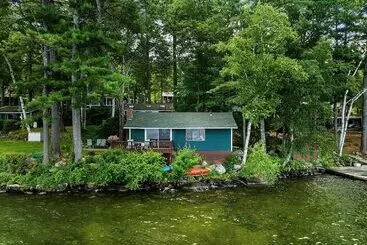 コテージ Winni Lakefront Cabin