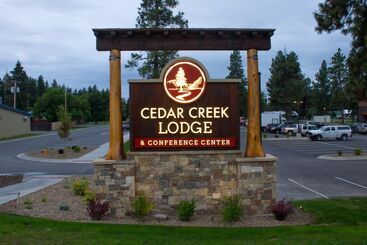 Отель Cedar Creek Lodge & Conference Center