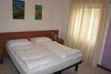 בית מלון כפרי Villa Tiziana