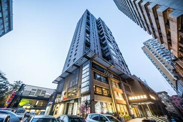 Отель Dalian Precious Ginza