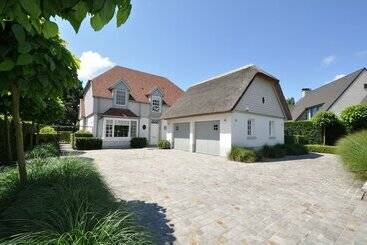 هتل Maison Du Nord Bed & Breakfast