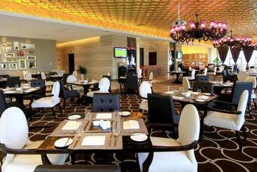 בית מלון כפרי Zhangjiagang Zhonglian Gdh International