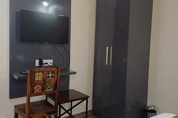 בית מלון כפרי Dr Indraaprasthaa