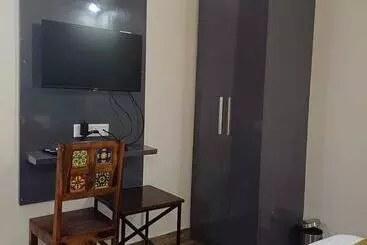 Hotel Dr Indraaprasthaa