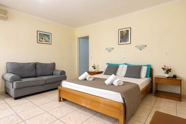 هتل Laganas Holidays