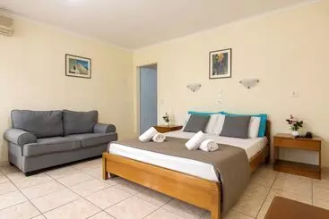 هتل Laganas Holidays