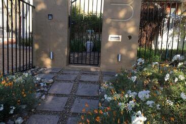 Casablanca Bed & Breakfast